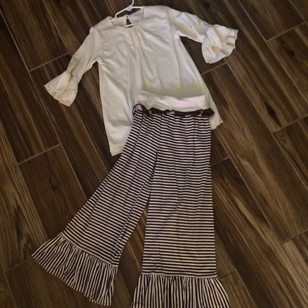 Persnickety pants La jenn top